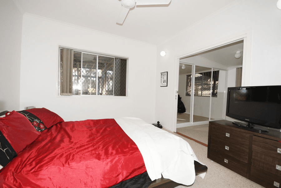7 Gum Tree Glen, SAPPHIRE BEACH, NSW 2450