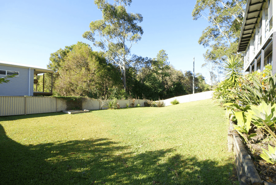 7 Gum Tree Glen, SAPPHIRE BEACH, NSW 2450
