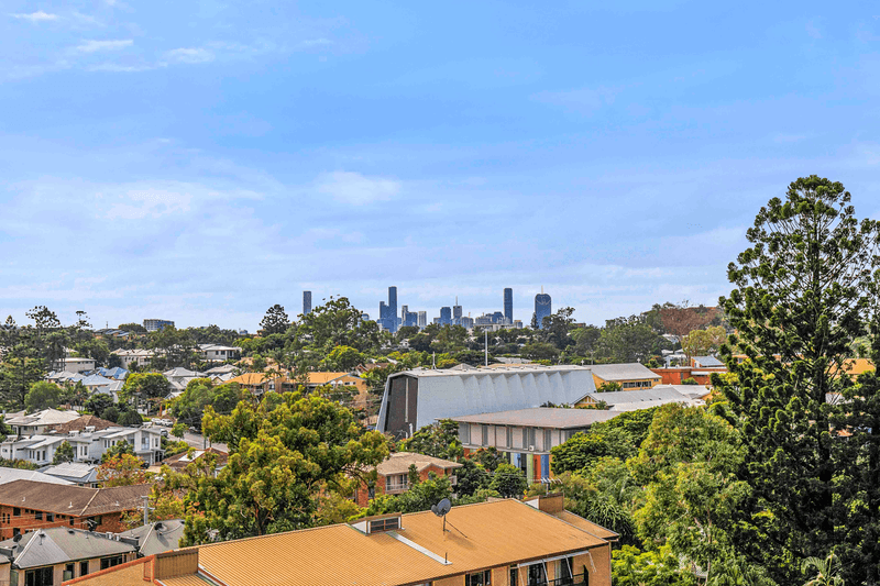 706/131 Clarence Road, INDOOROOPILLY, QLD 4068