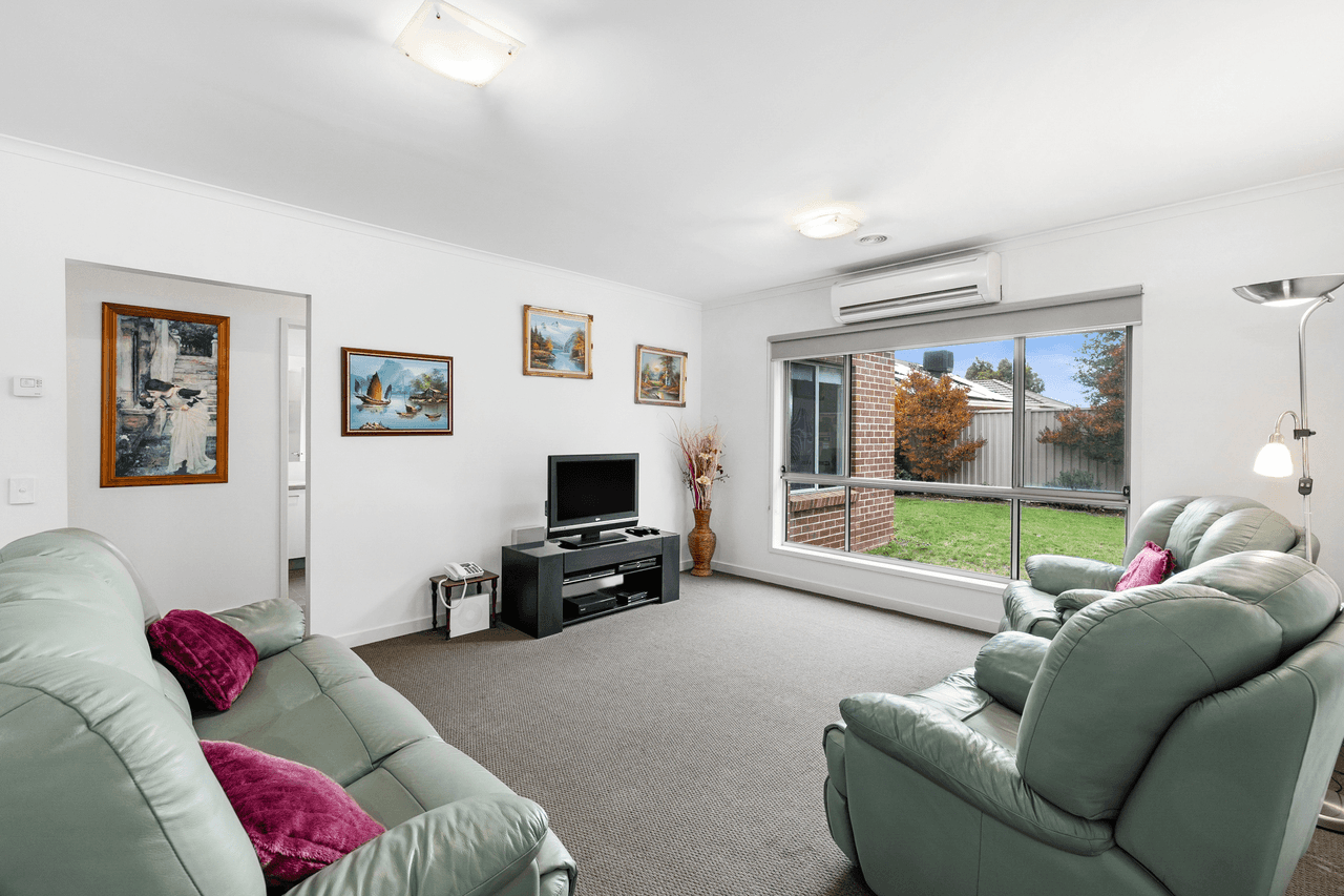 42 Clovedale Avenue, ALFREDTON, VIC 3350