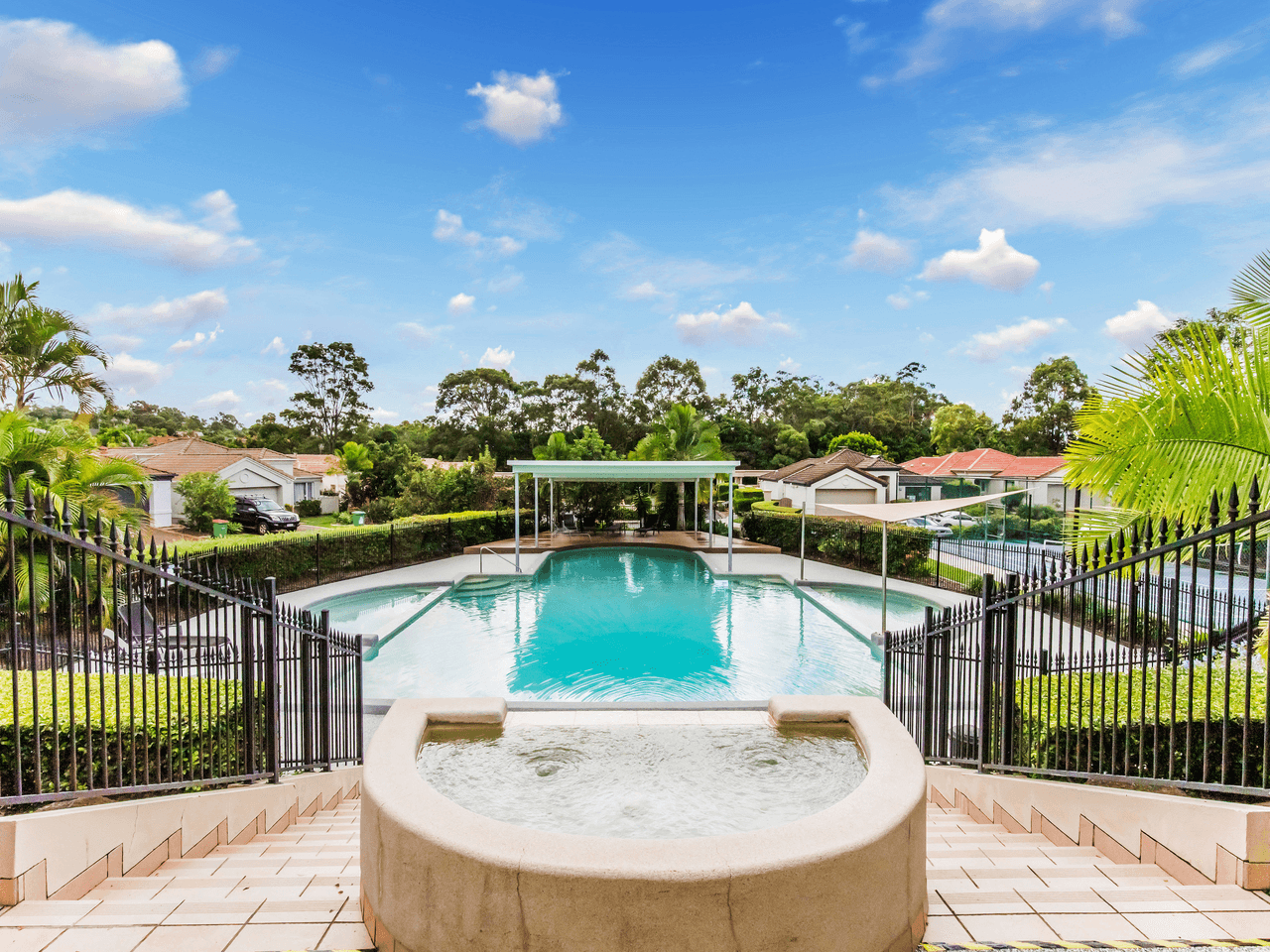 43/2-4 Langport Parade, MUDGEERABA, QLD 4213