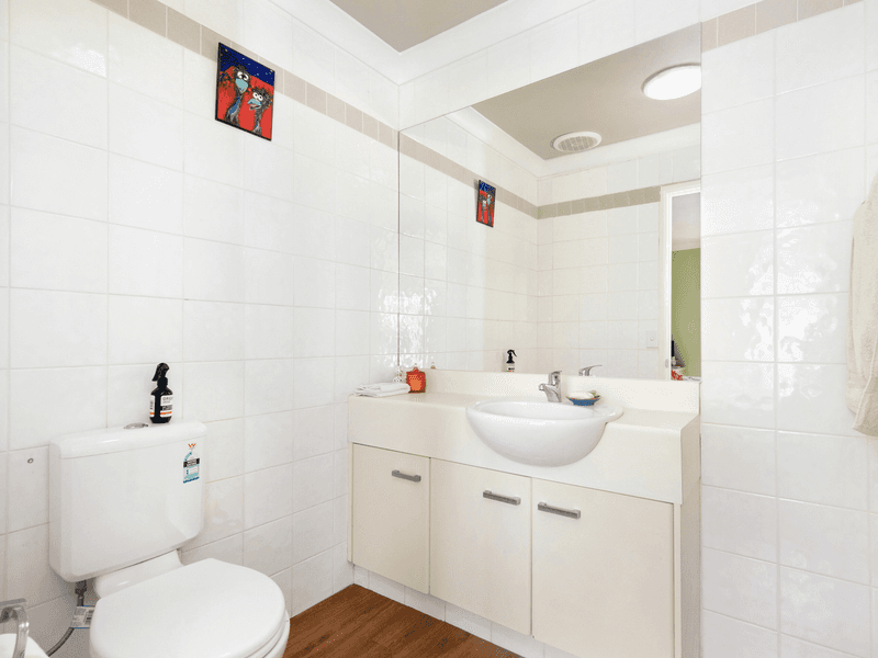 43/2-4 Langport Parade, MUDGEERABA, QLD 4213