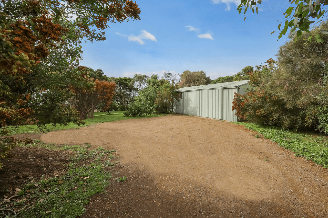 11 Pleasant Drive, PORT CAMPBELL, VIC 3269