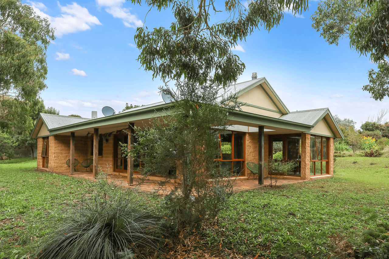 11 Pleasant Drive, PORT CAMPBELL, VIC 3269