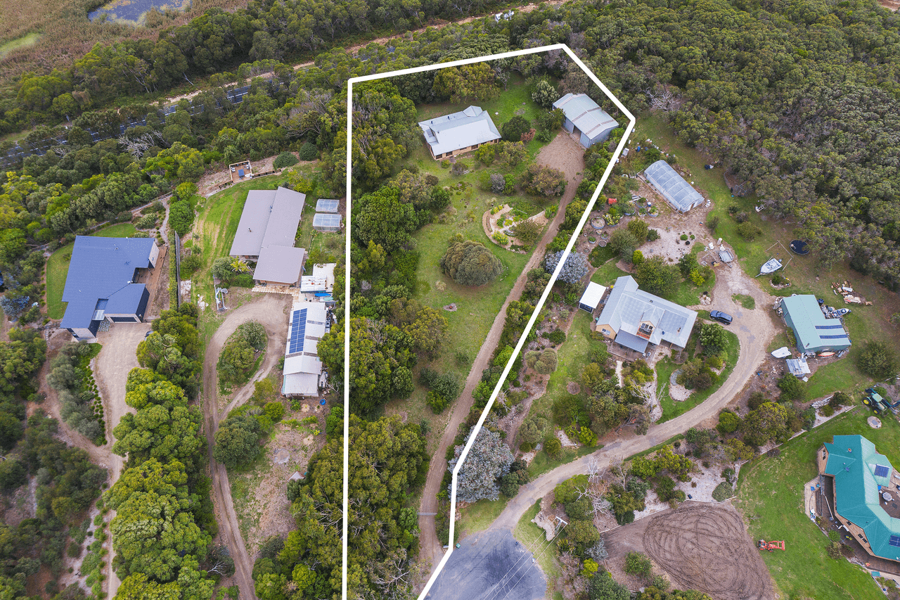 11 Pleasant Drive, PORT CAMPBELL, VIC 3269