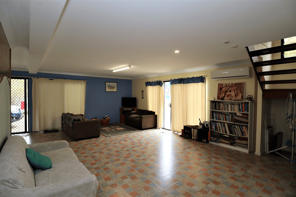 38 Douglas McInnes Drive, LAIDLEY, QLD 4341