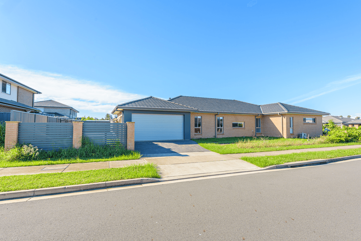 21 Northridge Road, JORDAN SPRINGS, NSW 2747