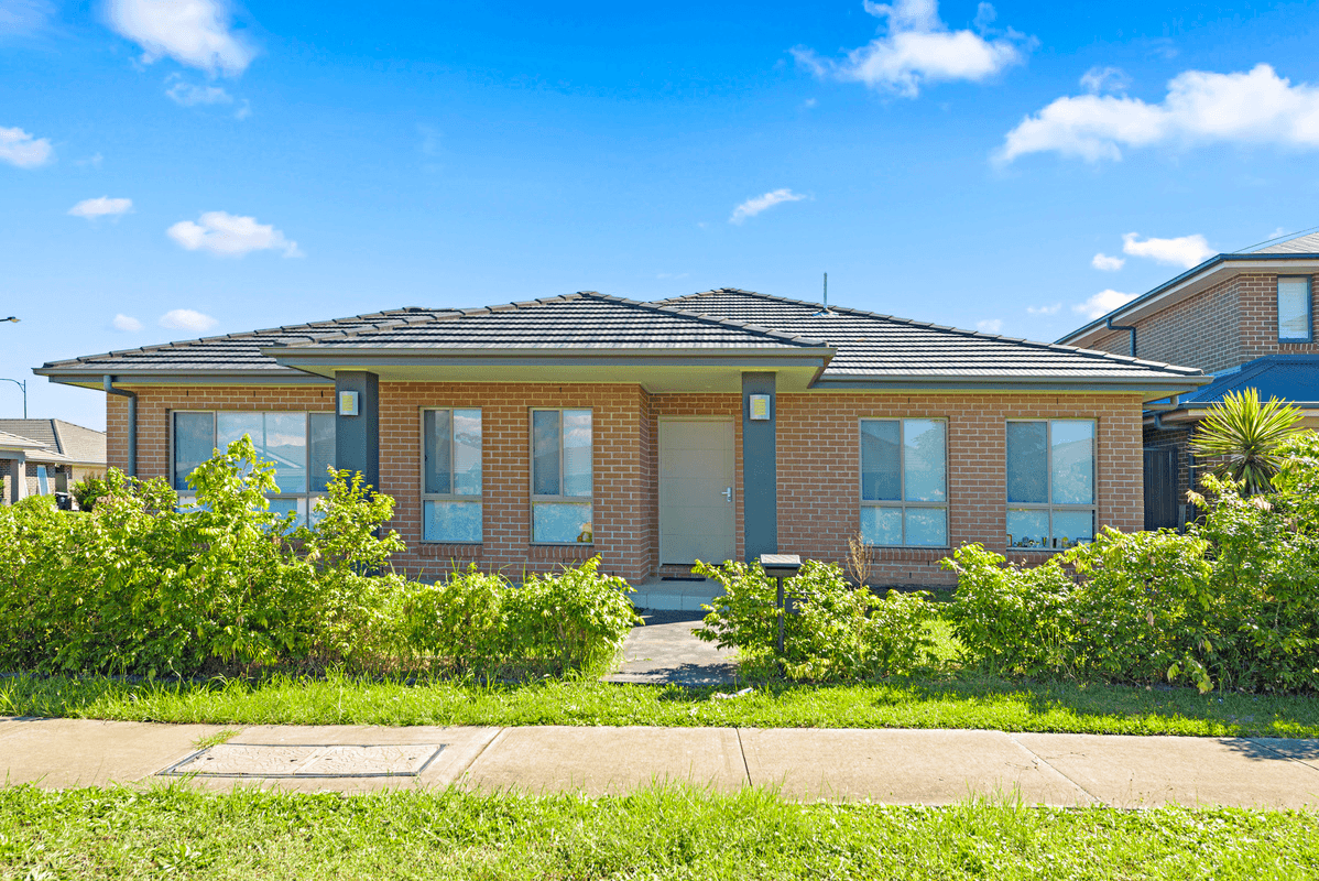 21 Northridge Road, JORDAN SPRINGS, NSW 2747