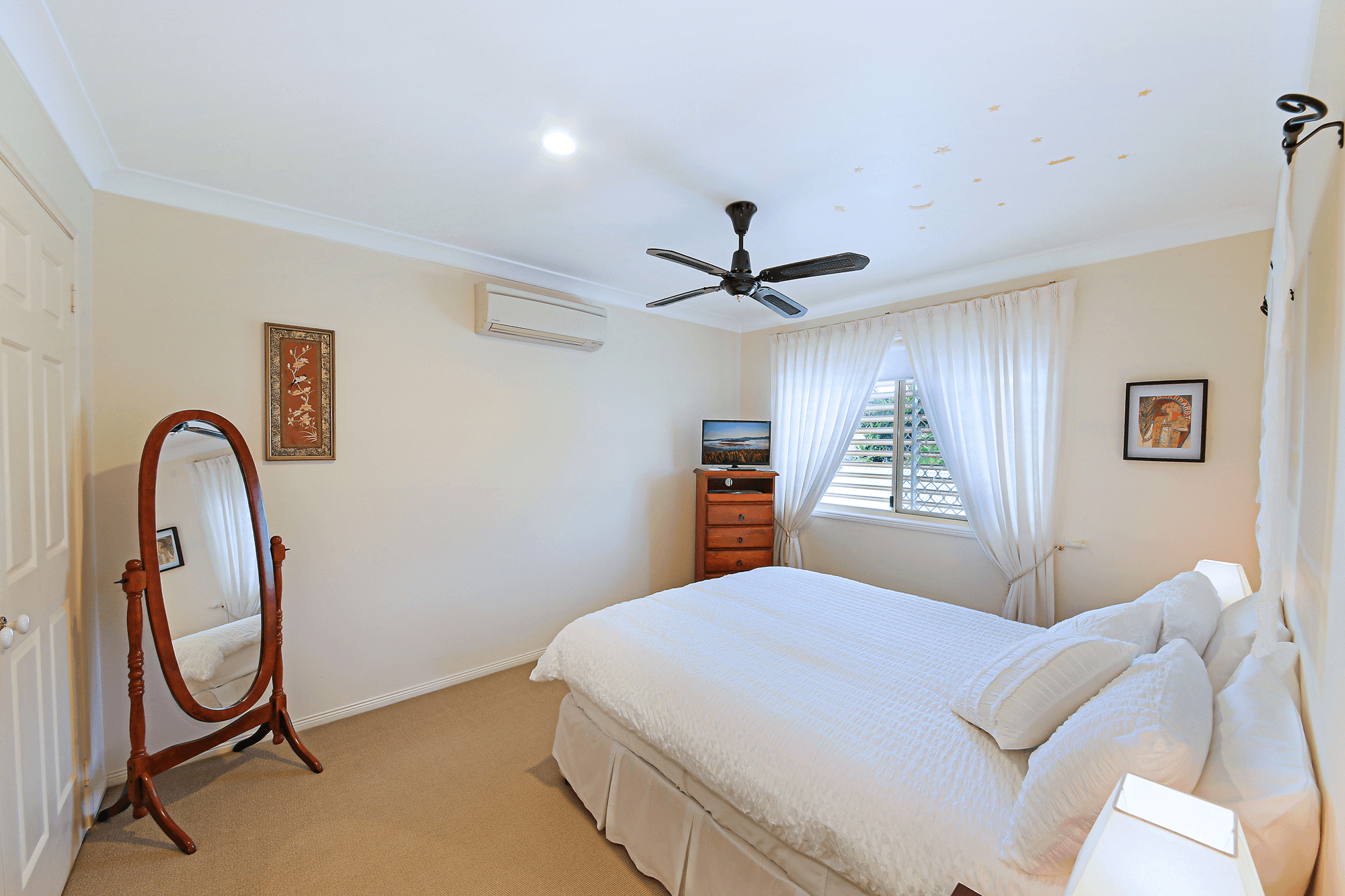 102 Goonawarra Drive, MOOLOOLABA, QLD 4557