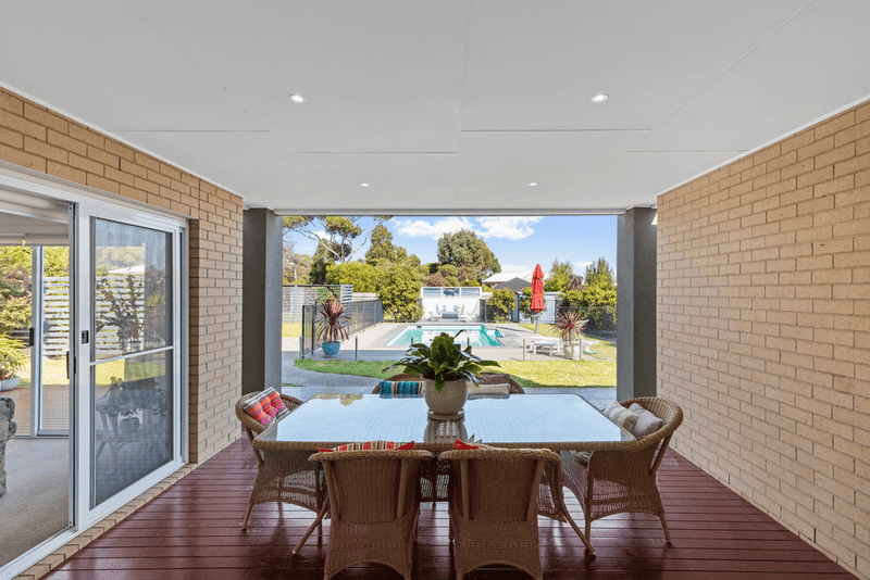 147 Bluff Road, ST LEONARDS, VIC 3223