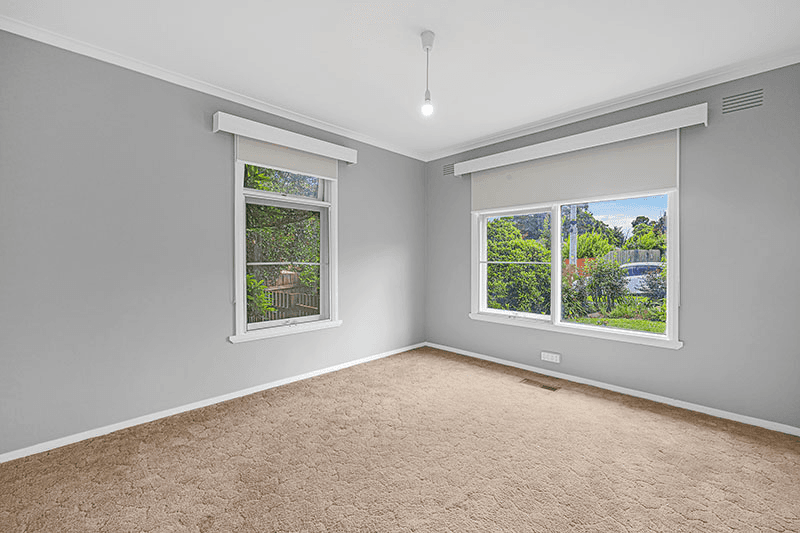 30 Veronica Street, FERNTREE GULLY, VIC 3156