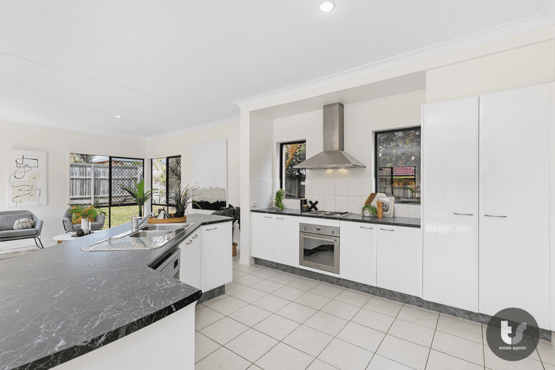 19a Baythorn Drive, Thornlands, QLD 4164