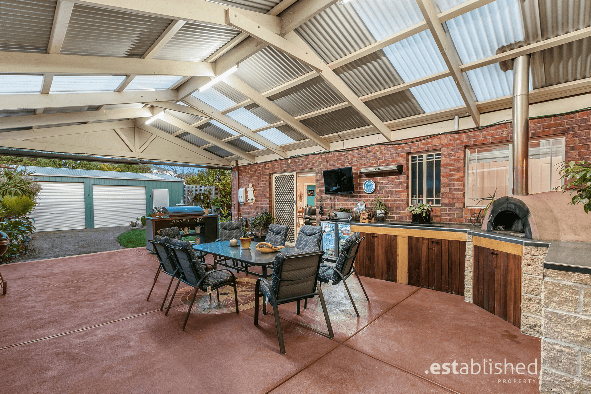 11 Brentley Close, POINT COOK, VIC 3030
