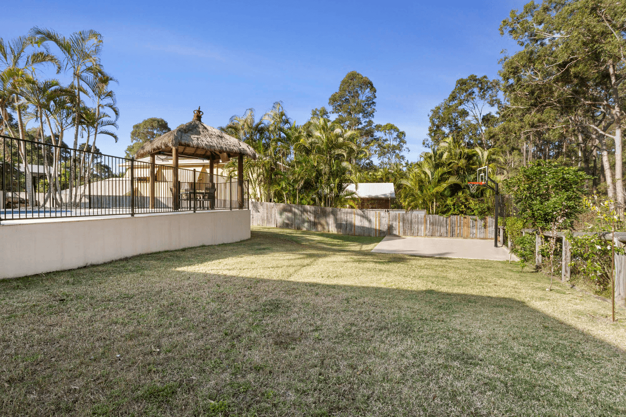 21 Tinaroo Court, ALBANY CREEK, QLD 4035