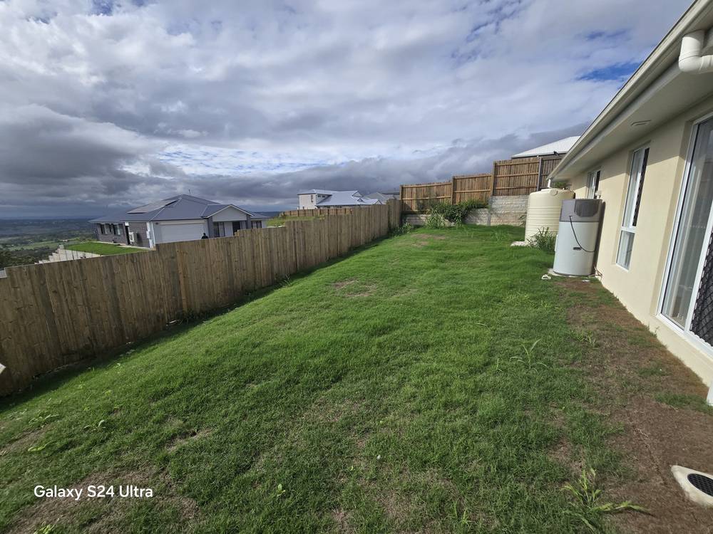 6 Wandsworth Street, Cranley, QLD 4350