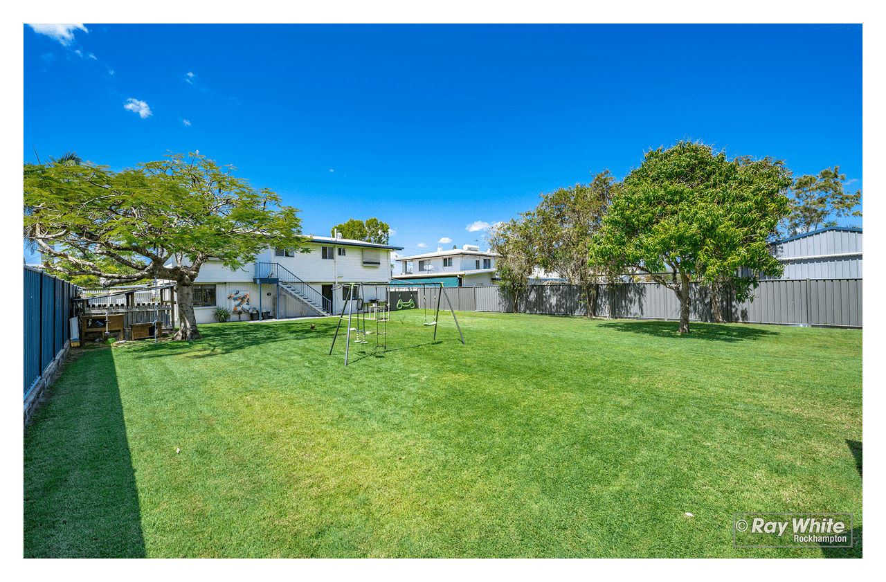 227 Farm Street, KAWANA, QLD 4701