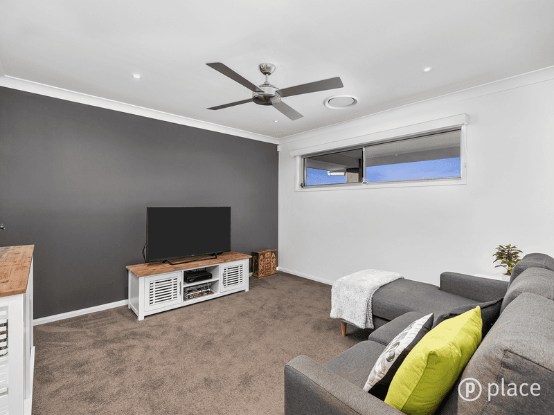 8 Ivy Crescent, Wakerley, QLD 4154