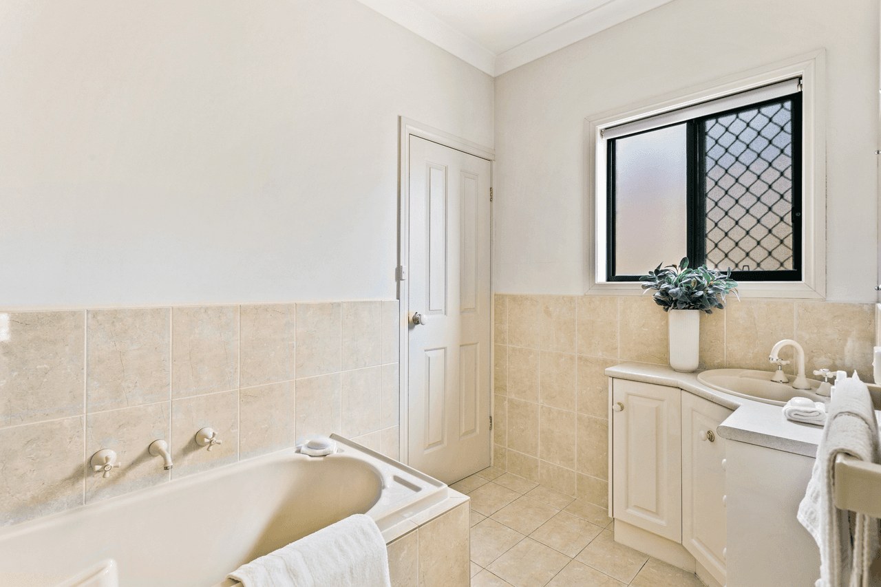 45 Leewood Road, PARADISE, SA 5075