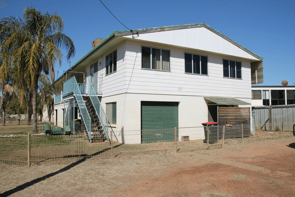 UNIT 1, 18 ALFRED Street, ST GEORGE, QLD 4487