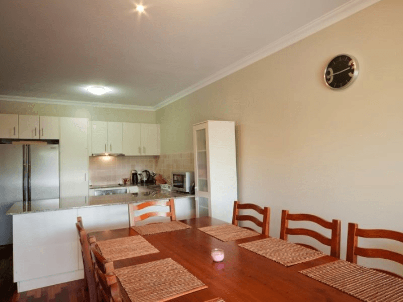 Unit 8/21 Shute Harbour Rd, Cannonvale, QLD 4802