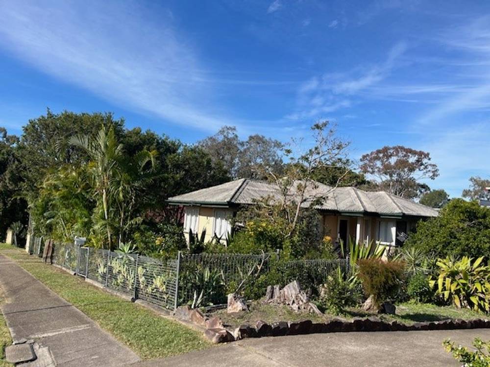 151 Nursery Road, HOLLAND PARK WEST, QLD 4121