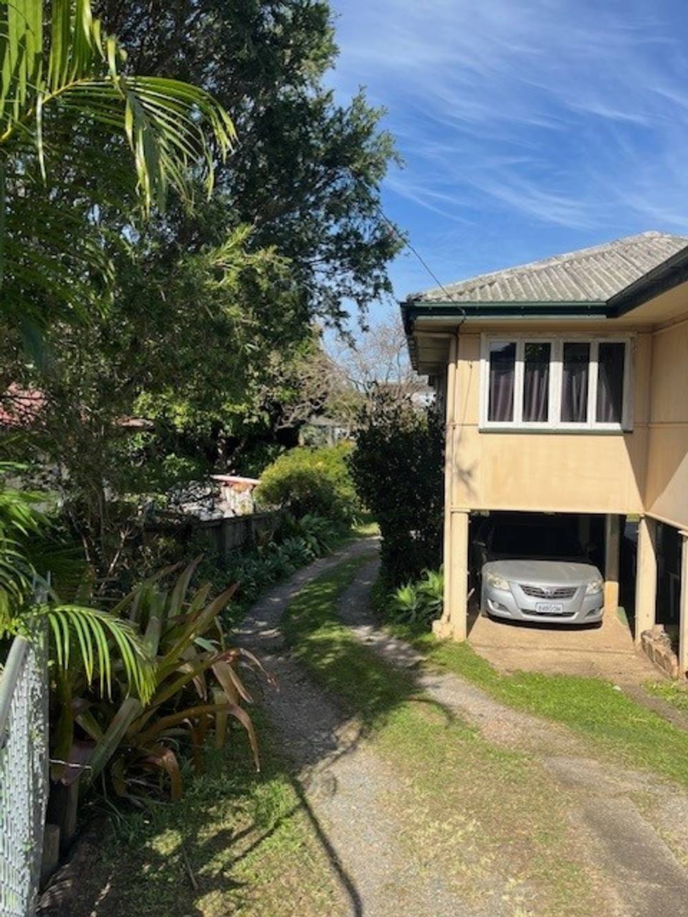 151 Nursery Road, HOLLAND PARK WEST, QLD 4121