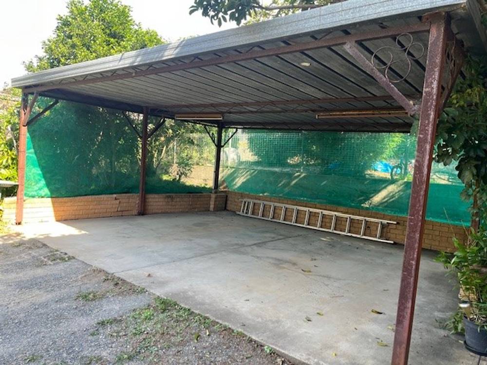 151 Nursery Road, HOLLAND PARK WEST, QLD 4121