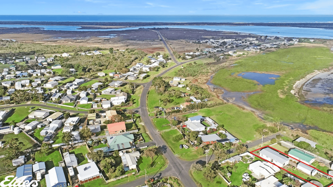 11  CAMERON Street, MCLOUGHLINS BEACH, VIC 3874