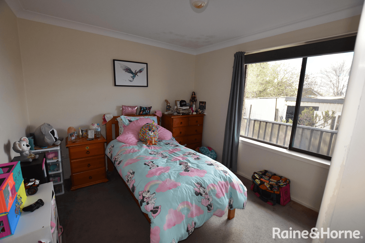 14 Pitta Pitta Place, ORANGE, NSW 2800