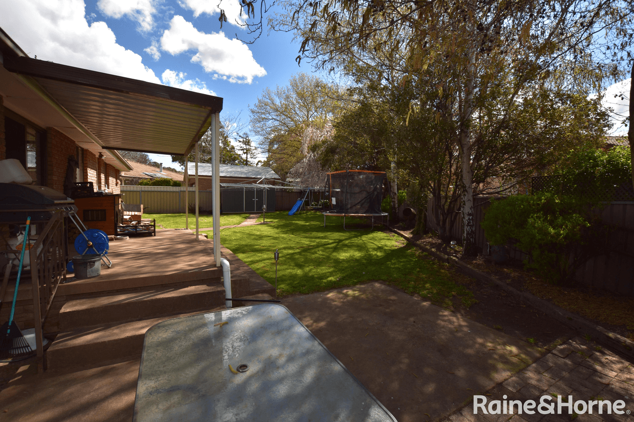 14 Pitta Pitta Place, ORANGE, NSW 2800