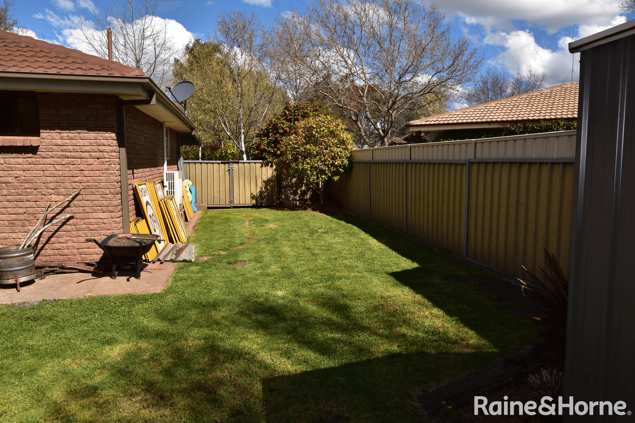 14 Pitta Pitta Place, ORANGE, NSW 2800