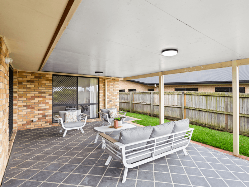 18 Higgins Street, COLLINGWOOD PARK, QLD 4301