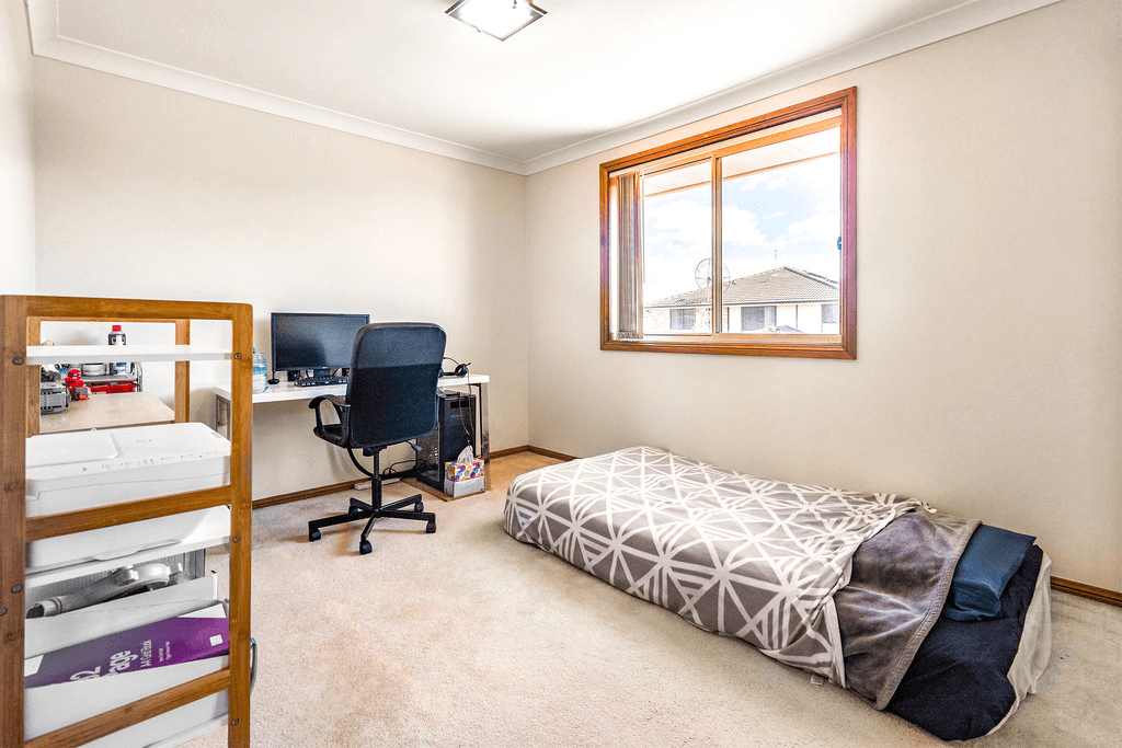 9 Domenic Close, HOXTON PARK, NSW 2171