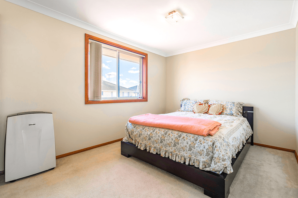 9 Domenic Close, HOXTON PARK, NSW 2171