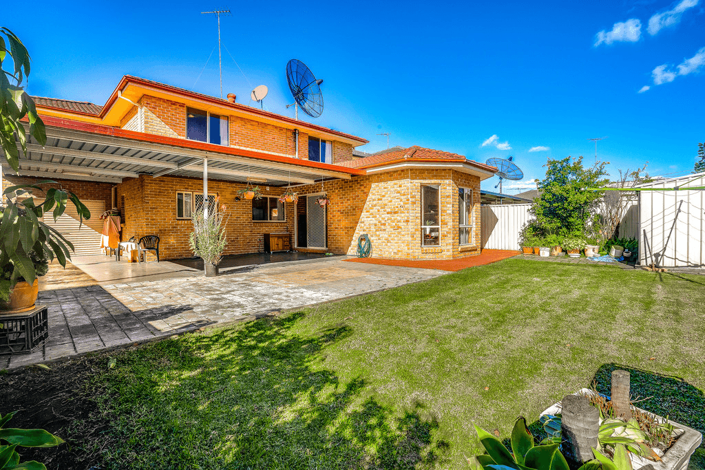 9 Domenic Close, HOXTON PARK, NSW 2171