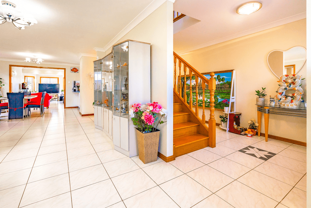 9 Domenic Close, HOXTON PARK, NSW 2171