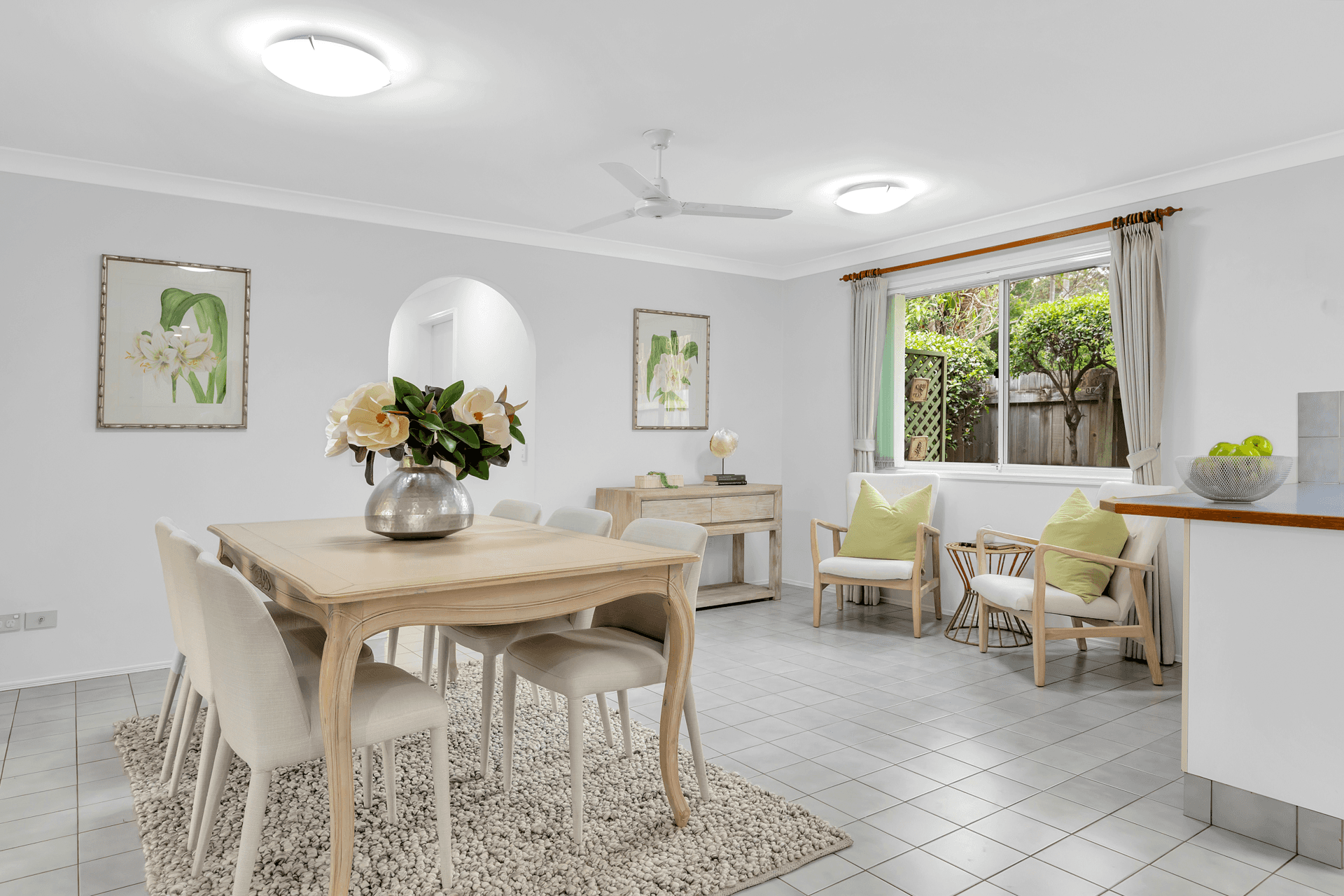 2 Chatburn Street, CHAPEL HILL, QLD 4069