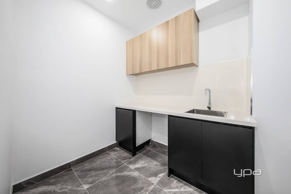 34 Pavilion Street, Deanside, VIC 3336