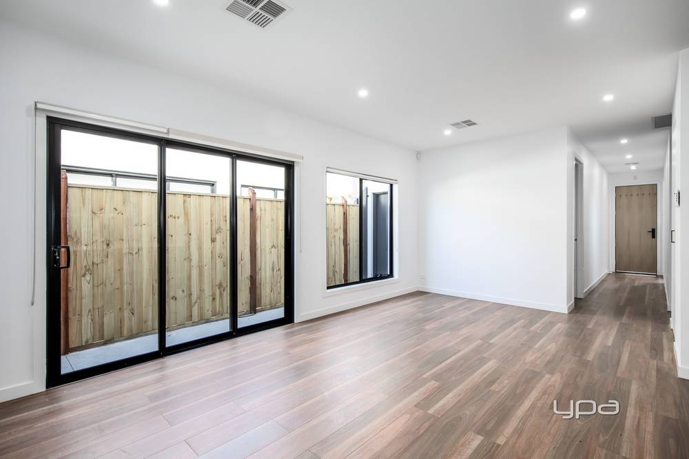 34 Pavilion Street, Deanside, VIC 3336