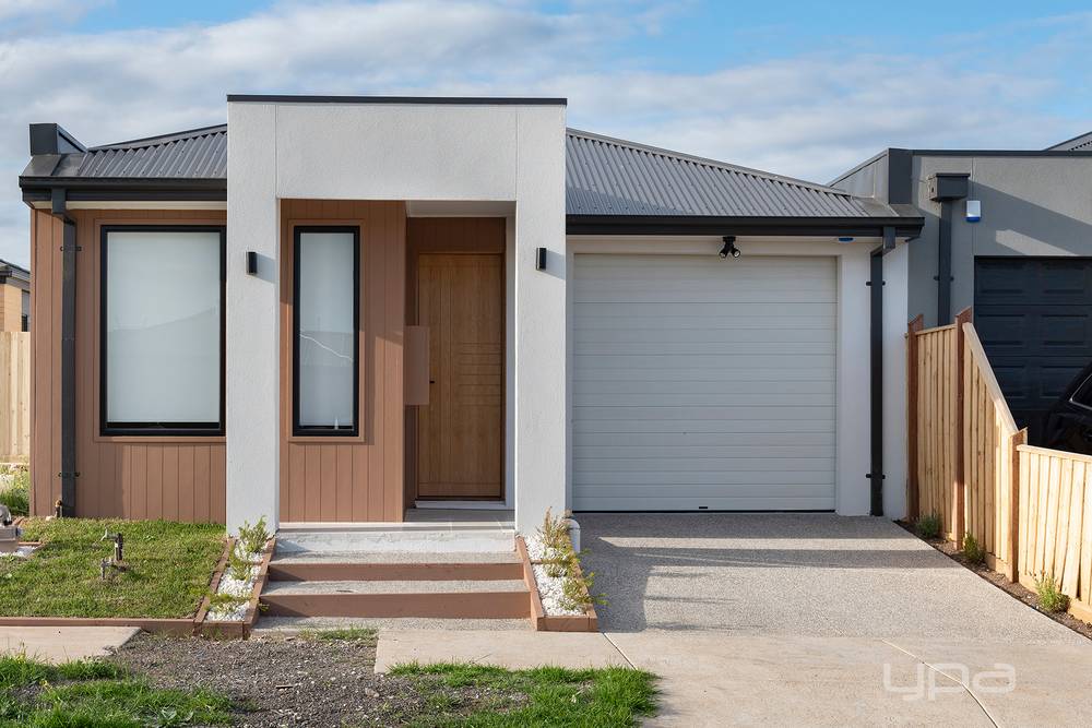 34 Pavilion Street, Deanside, VIC 3336