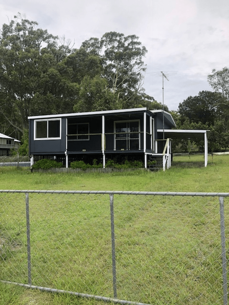 34 Inlet Ave, Russell Island, QLD 4184