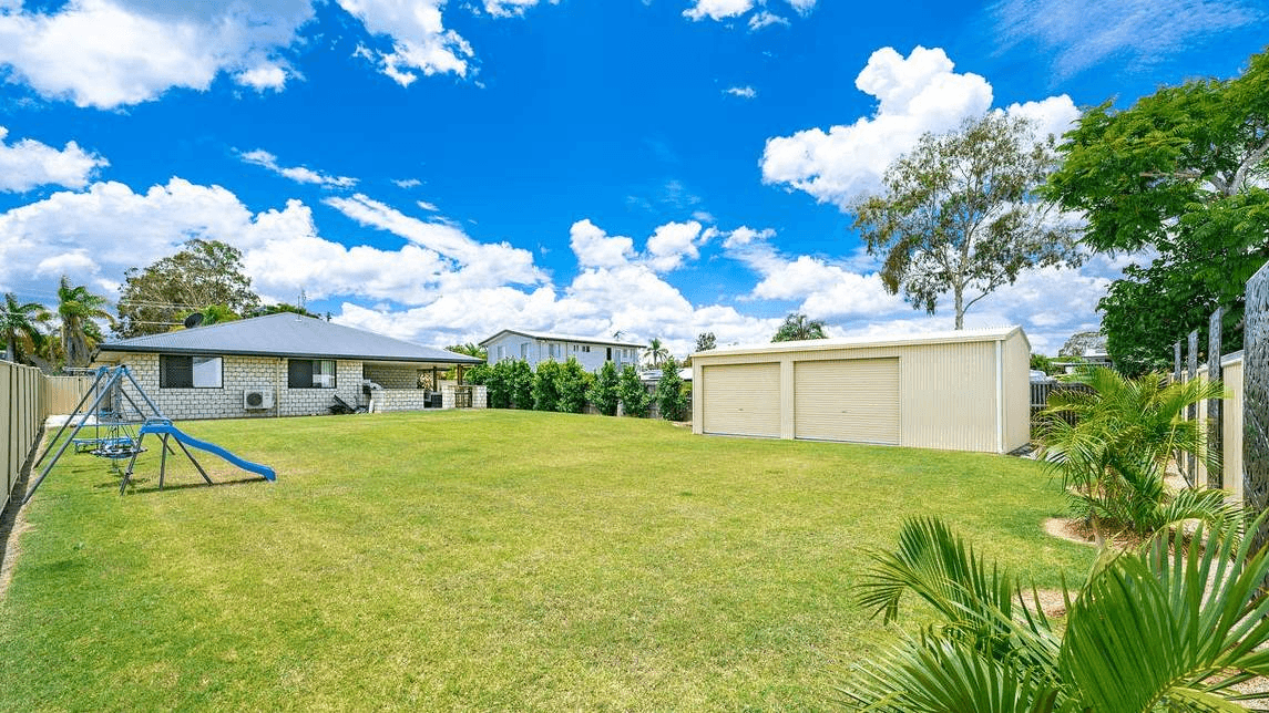 11 BARRY STREET, GRACEMERE, QLD 4702