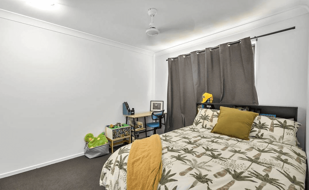 11 BARRY STREET, GRACEMERE, QLD 4702