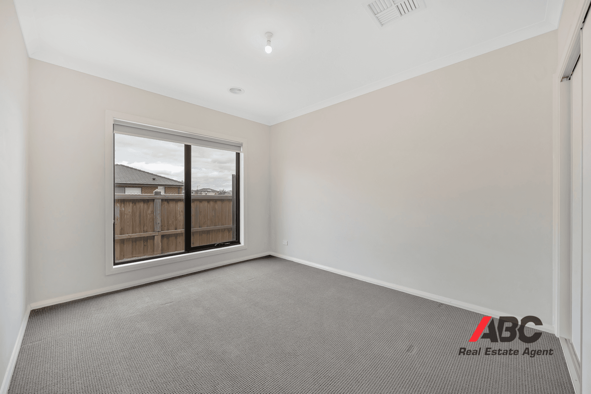 61 Maya Avenue, Thornhill Park, VIC 3335