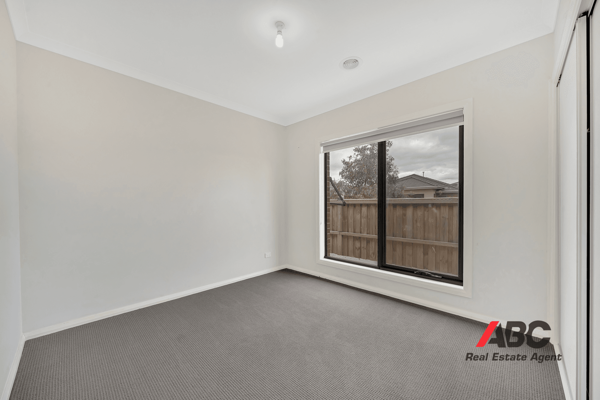 61 Maya Avenue, Thornhill Park, VIC 3335