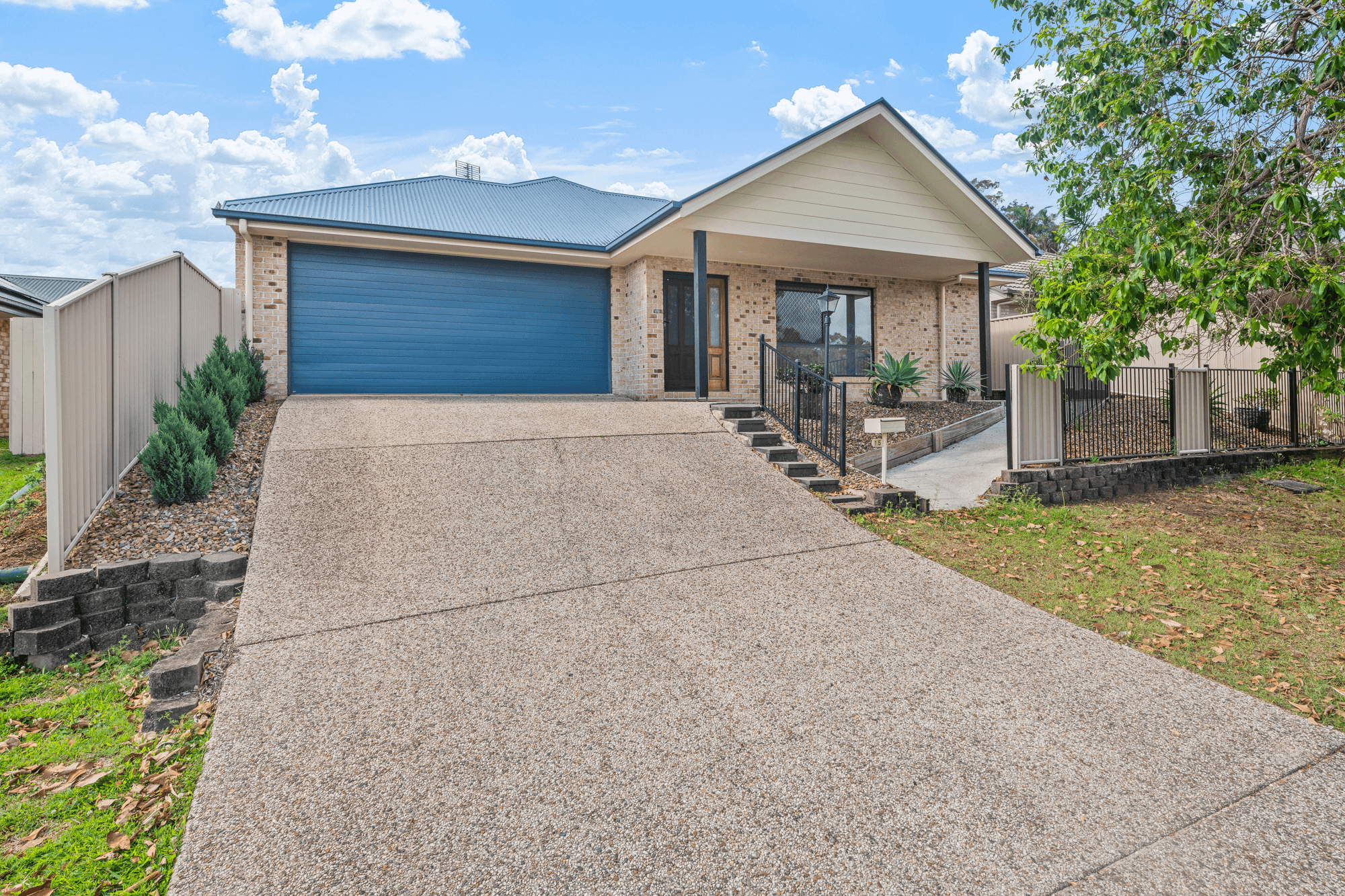 15 Greenview Avenue, BEERWAH, QLD 4519