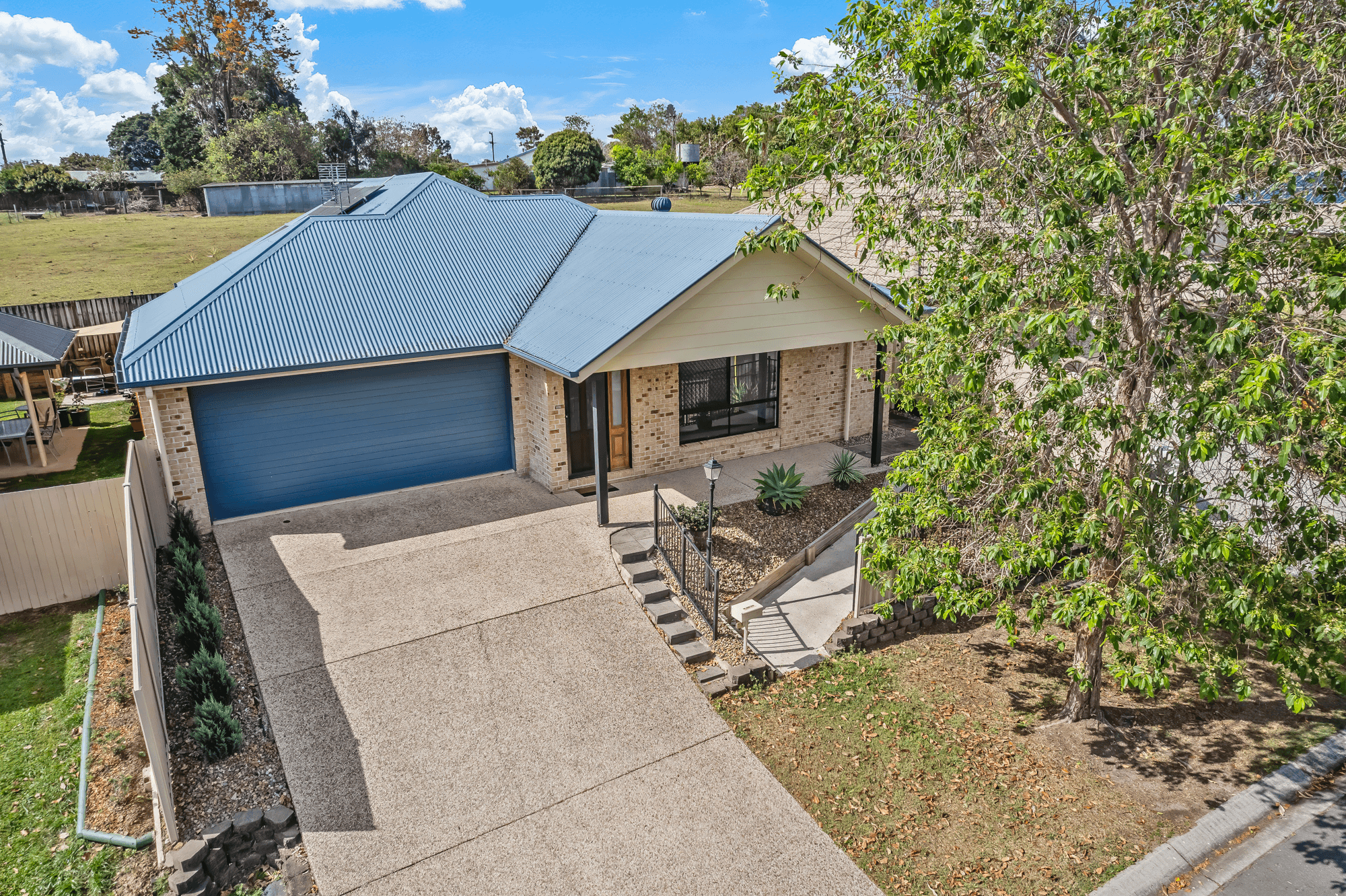 15 Greenview Avenue, BEERWAH, QLD 4519