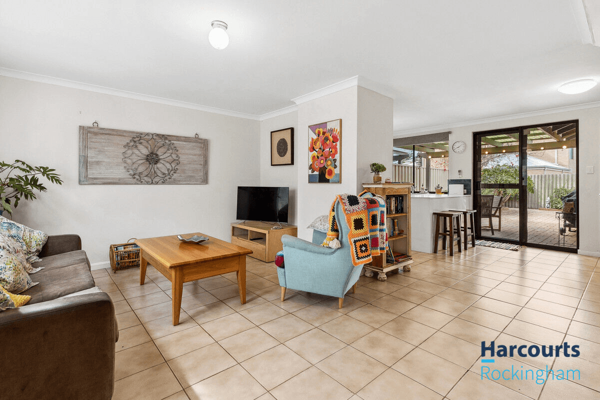 4/33 Fletcher Street, Rockingham, WA 6168