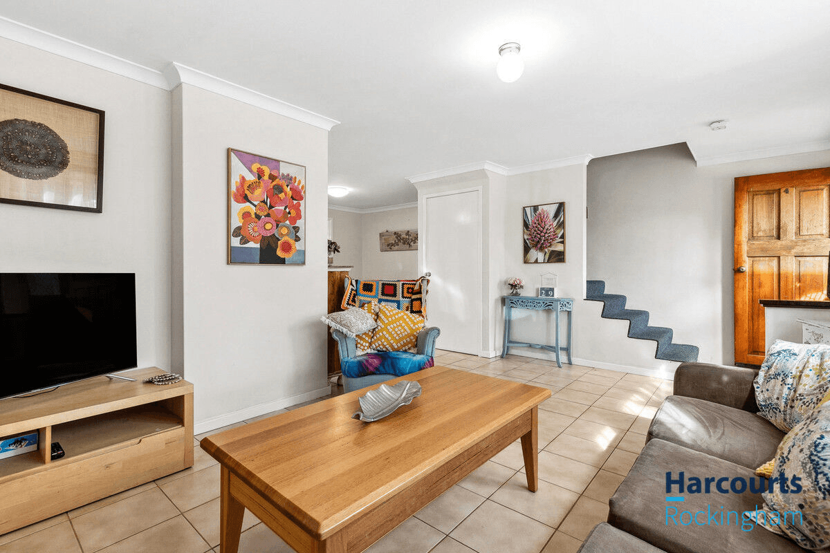 4/33 Fletcher Street, Rockingham, WA 6168