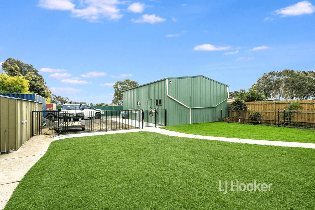 52 Westleigh Drive, WERRIBEE, VIC 3030